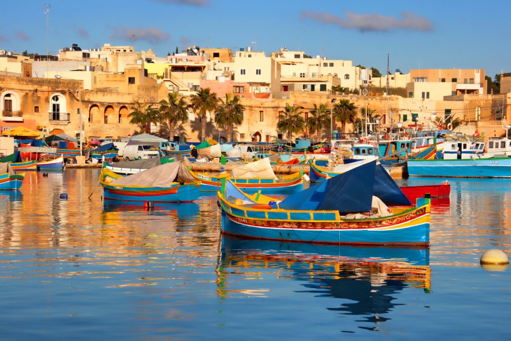 query malta