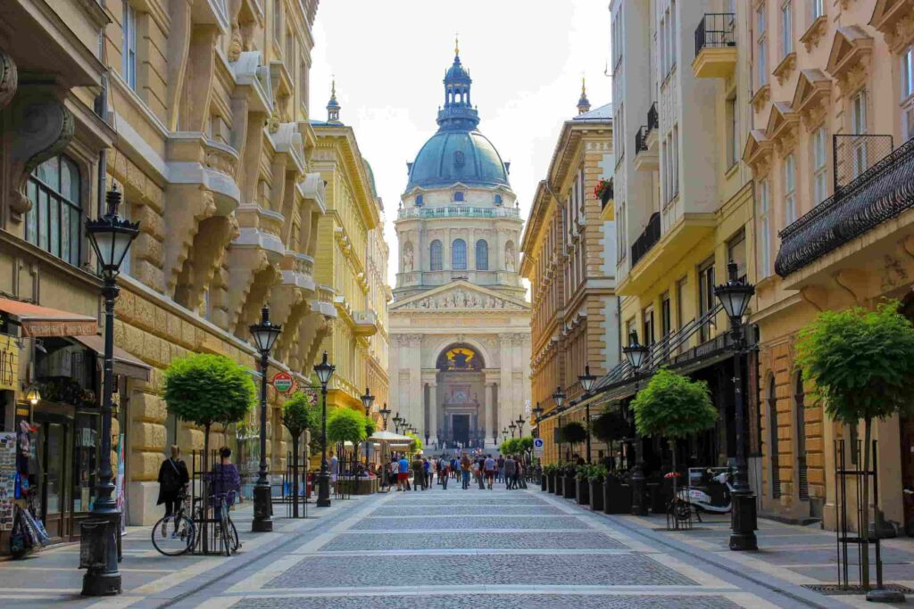 Hai thủ đô của Áo-Hungary là Budapest và thành phố nào 4