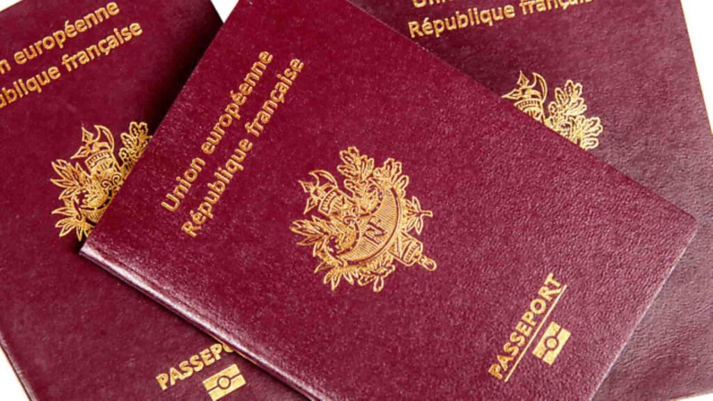 điều kiện nhập quốc tịch Pháp 